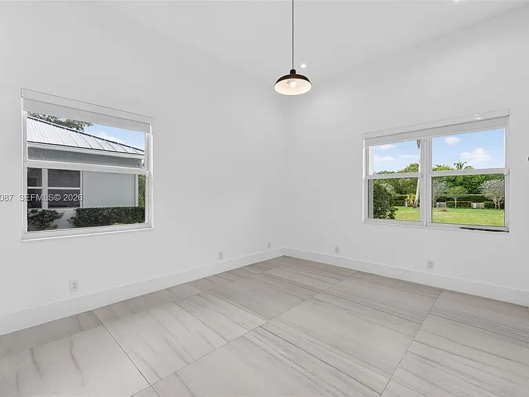 2400 SW 112th Ave — Photo 29
