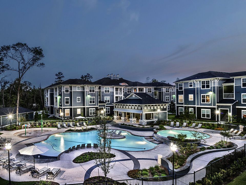 1st image of 4400 College Park #537