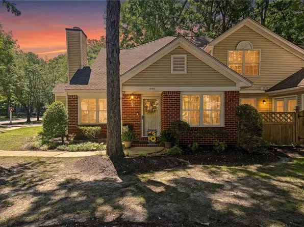 845 Masters Trl, Newport News, VA 23602