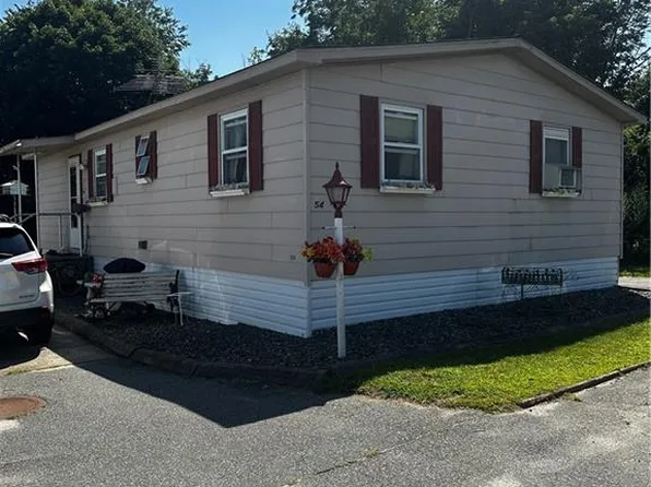 27-54 Woodward Rd, Lincoln, RI 02865