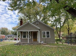 1715 S Ash Ave, Independence, MO 64052
