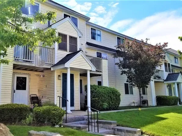 360 Littleton Rd Unit C11, Chelmsford, MA 01824