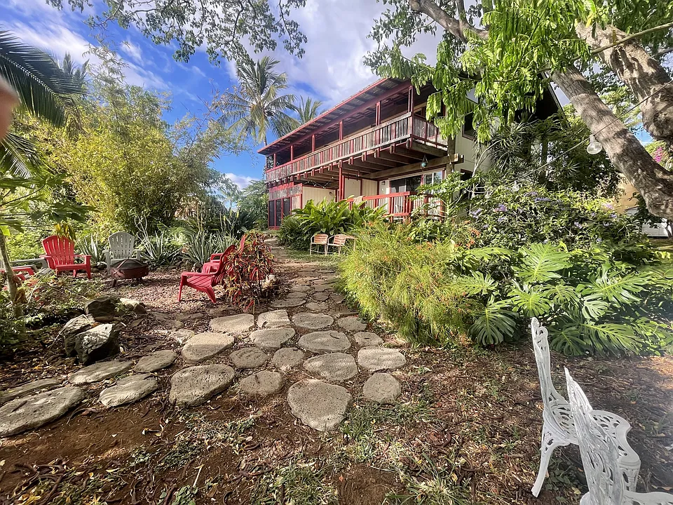 825 Kumulani Dr