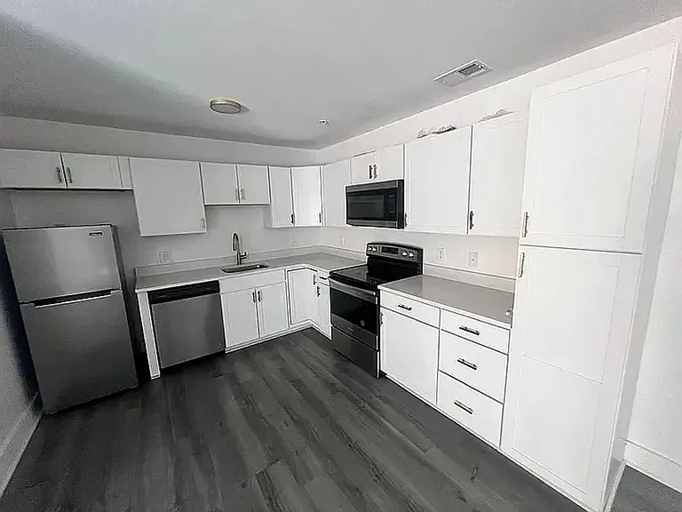 7111 Porcher Ave — Photo 5