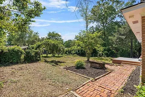 7445 Patricia Dr — Photo 2