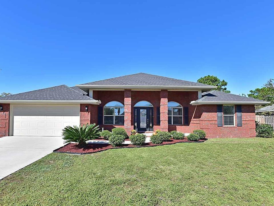 2nd image of 1468 Woodlawn Way