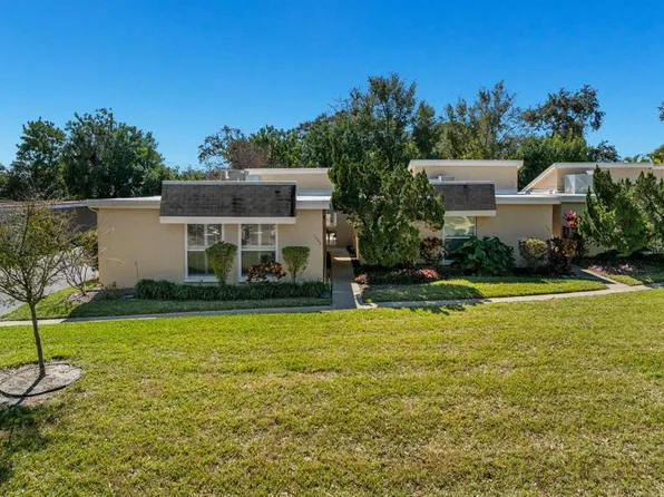 1599 Amberlea Dr S, Dunedin, FL 34698