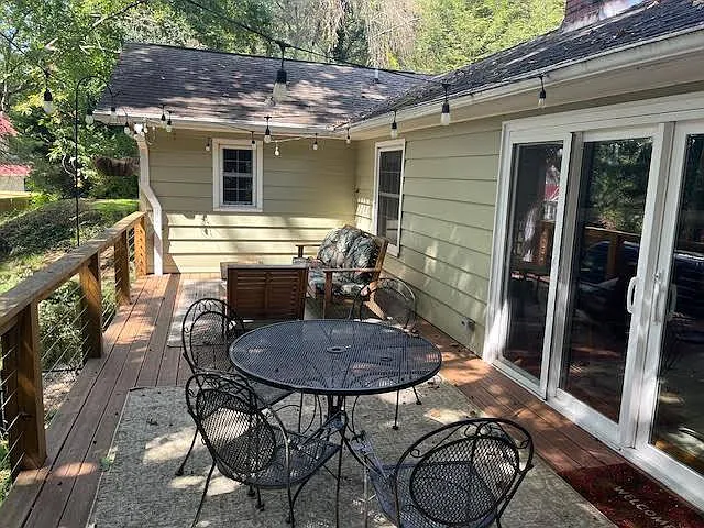 713 Maybank Dr — Photo 2