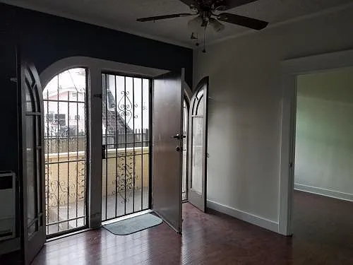 2 bed, 675 sqft, $2,712 — Photo 3