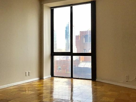 2nd image of 360 E 57th St APT 3A