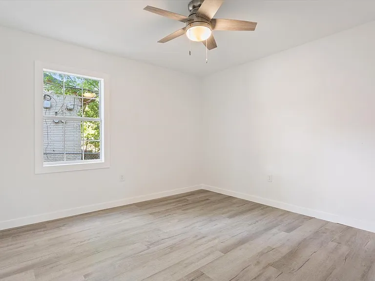 202 Marston Ave #2 — Photo 4