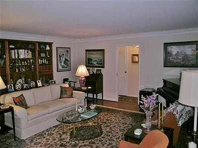 3rd image of 101 S Hanover Ave APT 2A