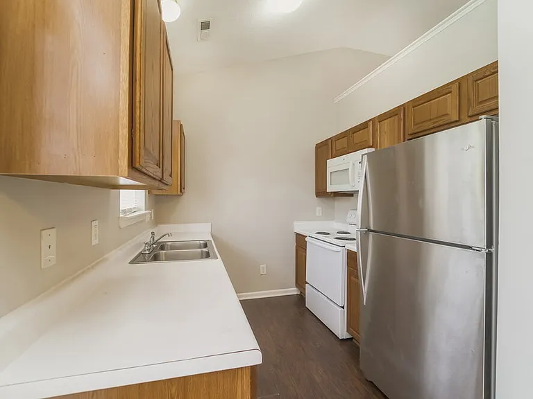 6614 Hampton Way Dr — Photo 6