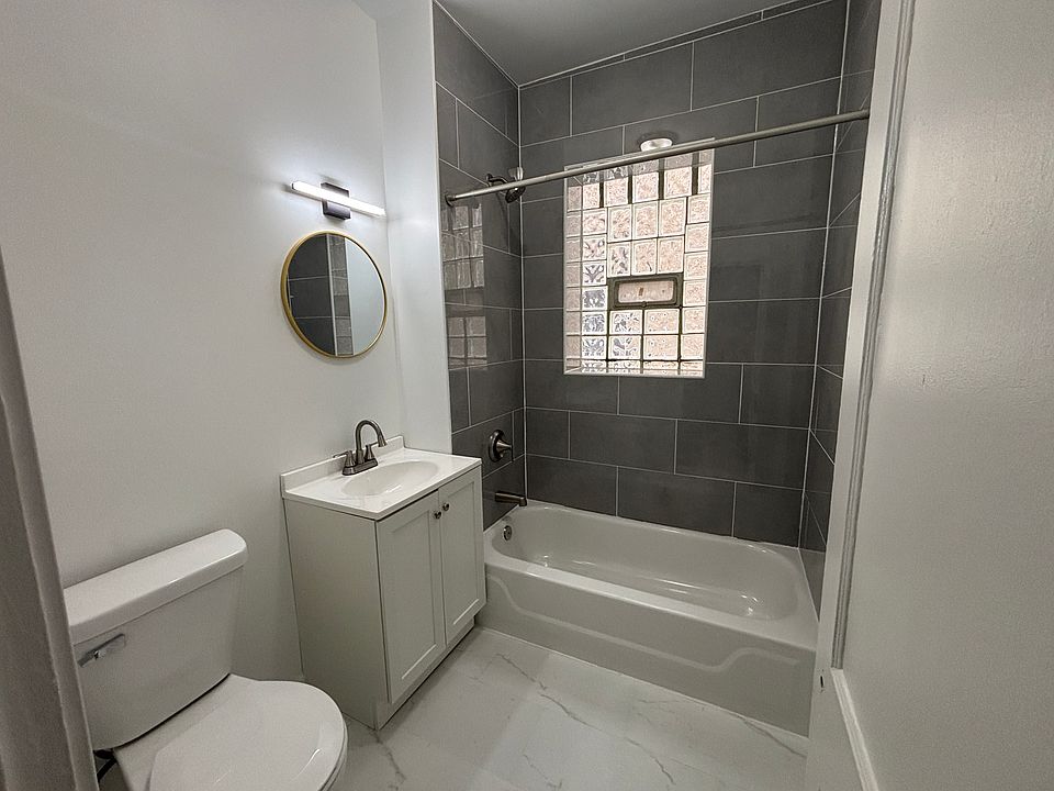 1st image of 5442 W Quincy St Unit 1