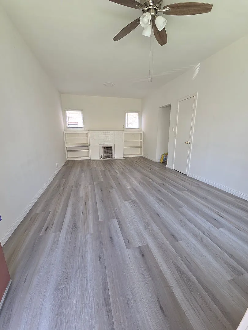 Spacious unit by Americana/Galleria — Photo 2