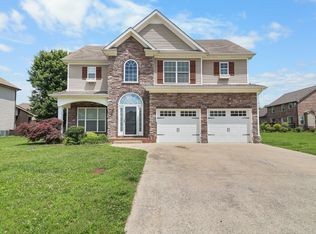 1093 Willow Cir, Clarksville, TN 37043