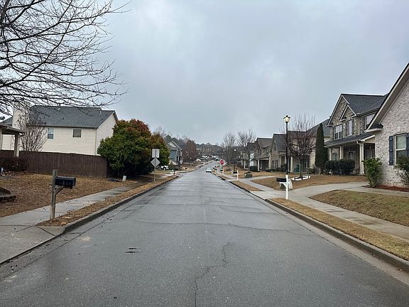 4th image of 938 Sublime Trl