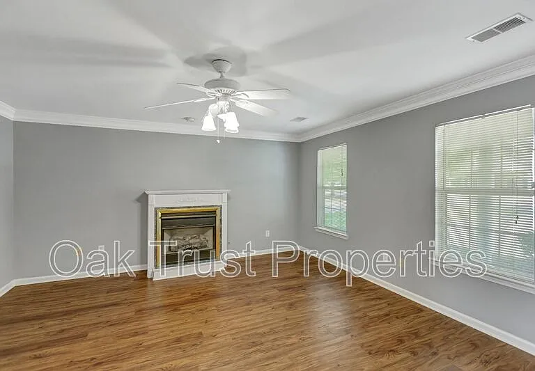4834 Habersham Ln — Photo 15