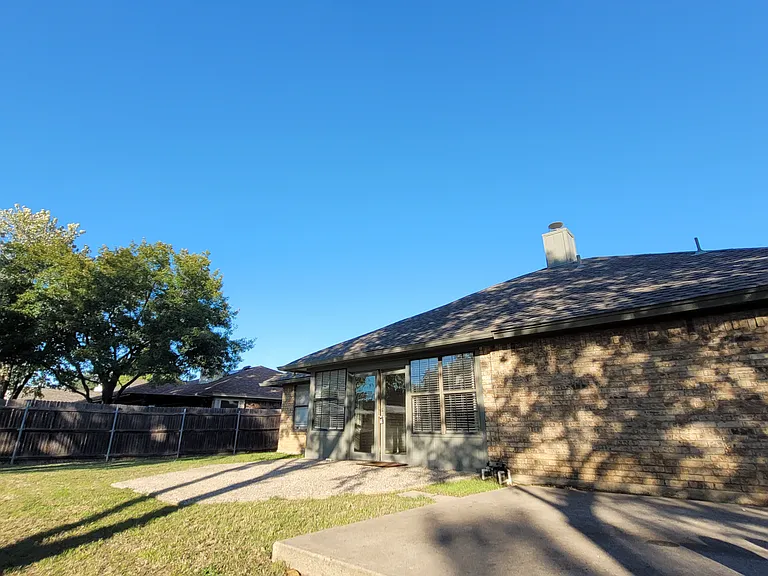 776 Santa Fe Trl — Photo 4