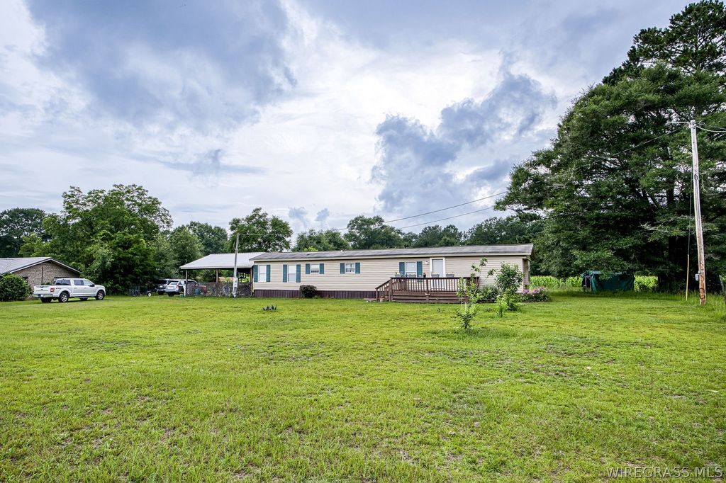 1531 Smith Ave, Elba, AL - View 3