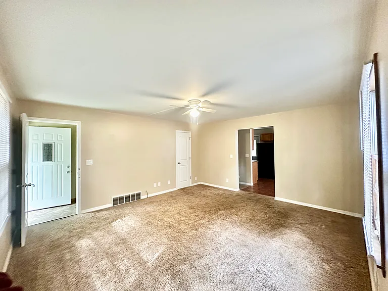 1736 S Park Ave #1 — Photo 3