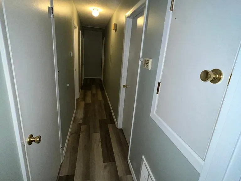211 Utah Ave — Photo 5