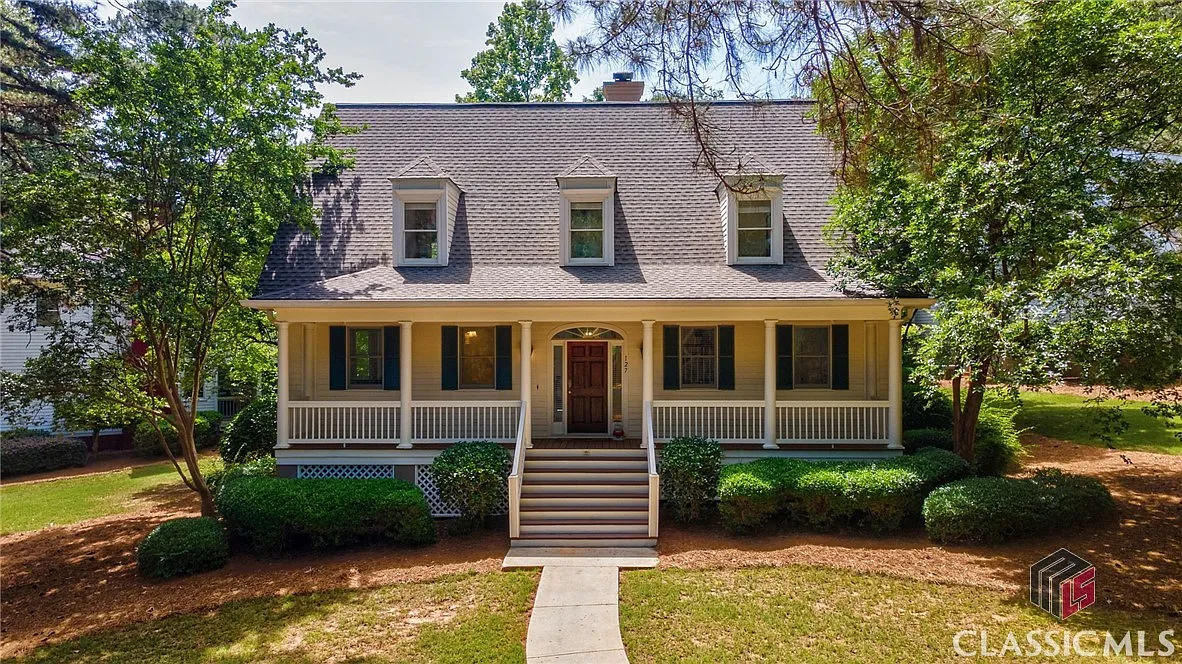 127 Oakton S photo 1