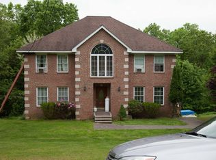911 Acker Rd, Stroudsburg, PA
