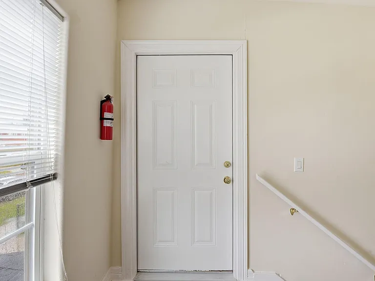 2513 Shakespeare St #3 — Photo 7
