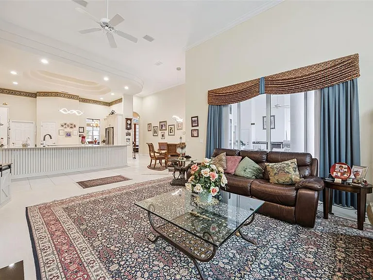 8742 Southern Breeze Dr — Photo 27