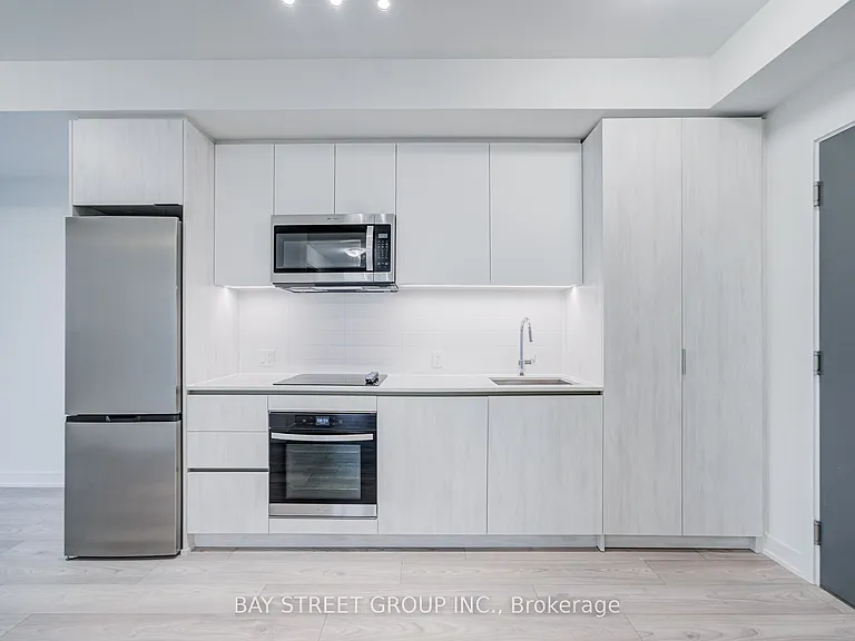 5858 Yonge St #2023 — Photo 14