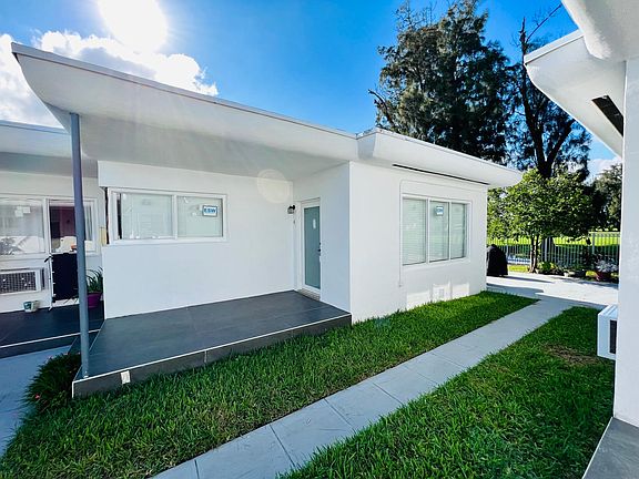 2nd image of 301 S Shore Dr #4