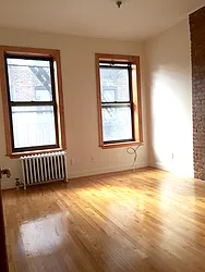 Rented by Warren T Real Estate Corp.