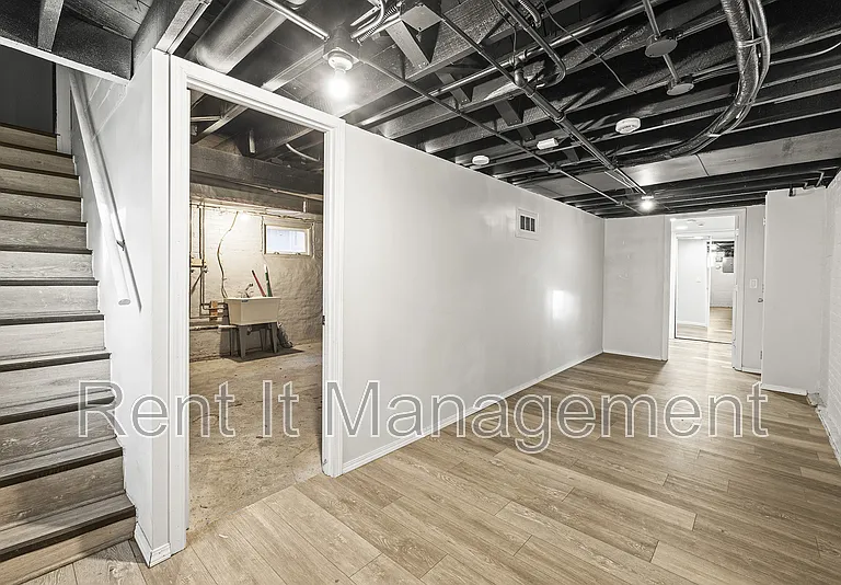 2816 N 19th Ave — Photo 3