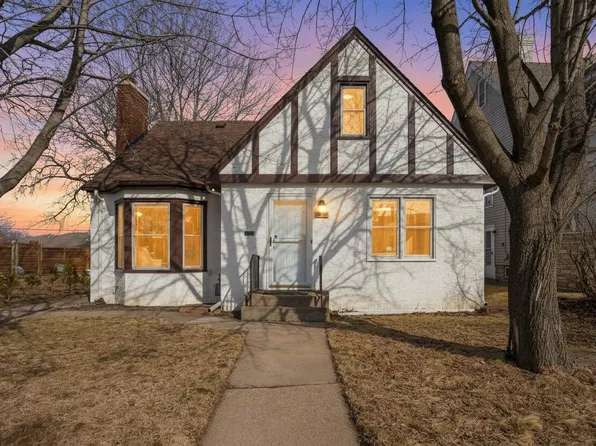 1364 Arcade St, Saint Paul, MN 55106