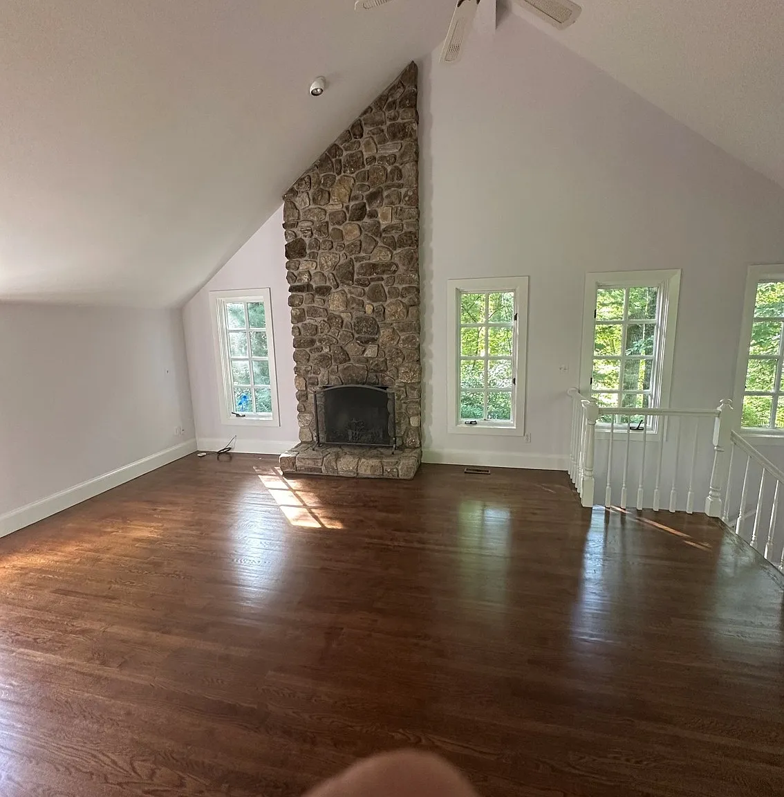 2 bed, 988 sqft, $3,400 — Photo 4