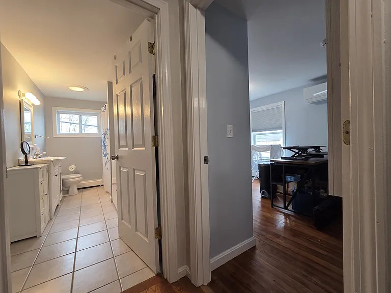 326 Long Sands Rd #B — Photo 13