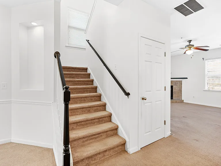 33 Tahoe Dr — Photo 18