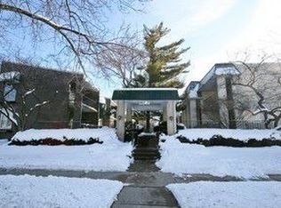 9813 S Keeler Ave, Oak Lawn, IL 60453