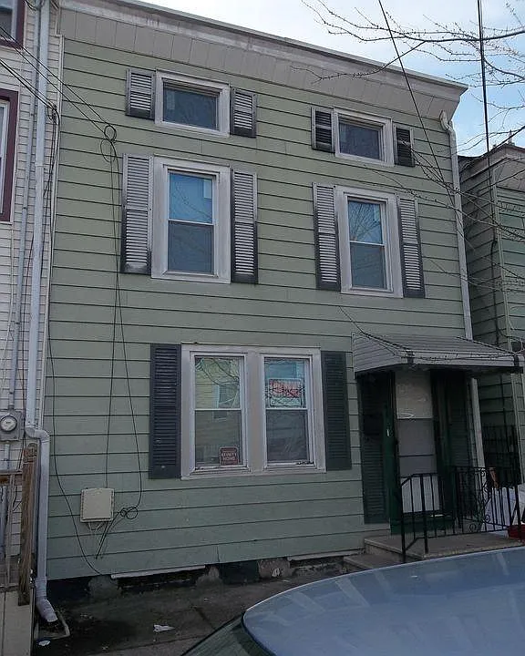 241 2nd St