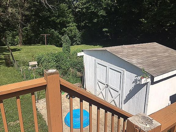 4th image of 3940 Fisher St