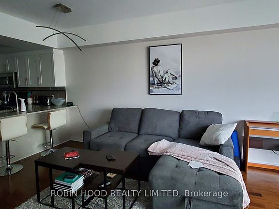 5th image of 200 Rideau St #1610