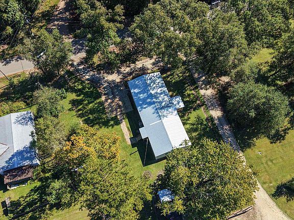 2nd image of 23257 Gum Swamp Rd