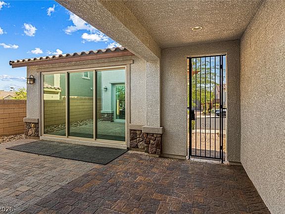 4th image of 9936 Bighorn Bellows Ave