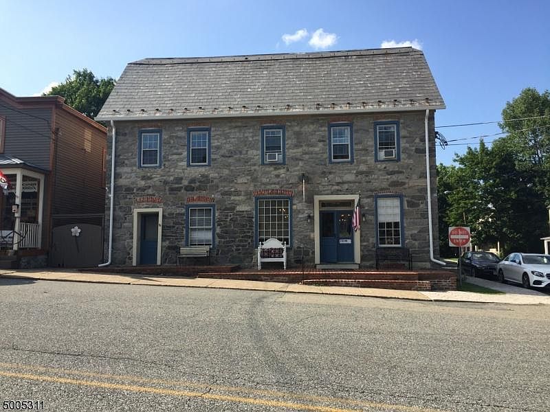 1st image of 329 High St