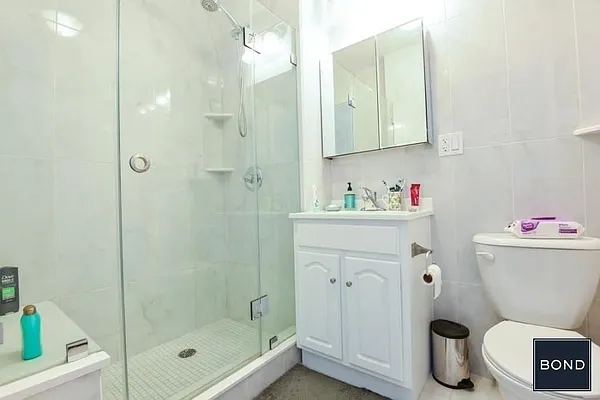 Rented by Bond New York | media 16