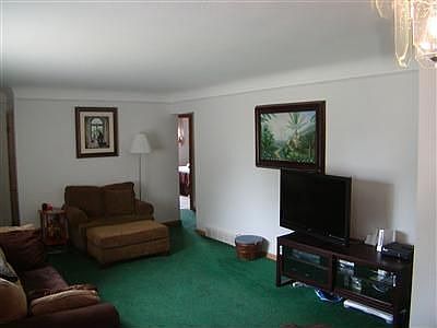 5th image of 10881 Ronald Dr
