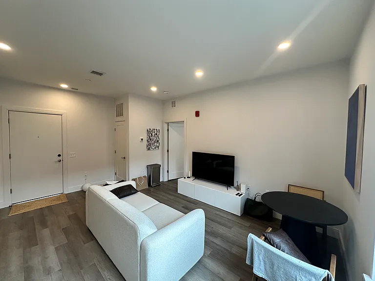 951-959 Dorchester Ave #303 — Photo 2