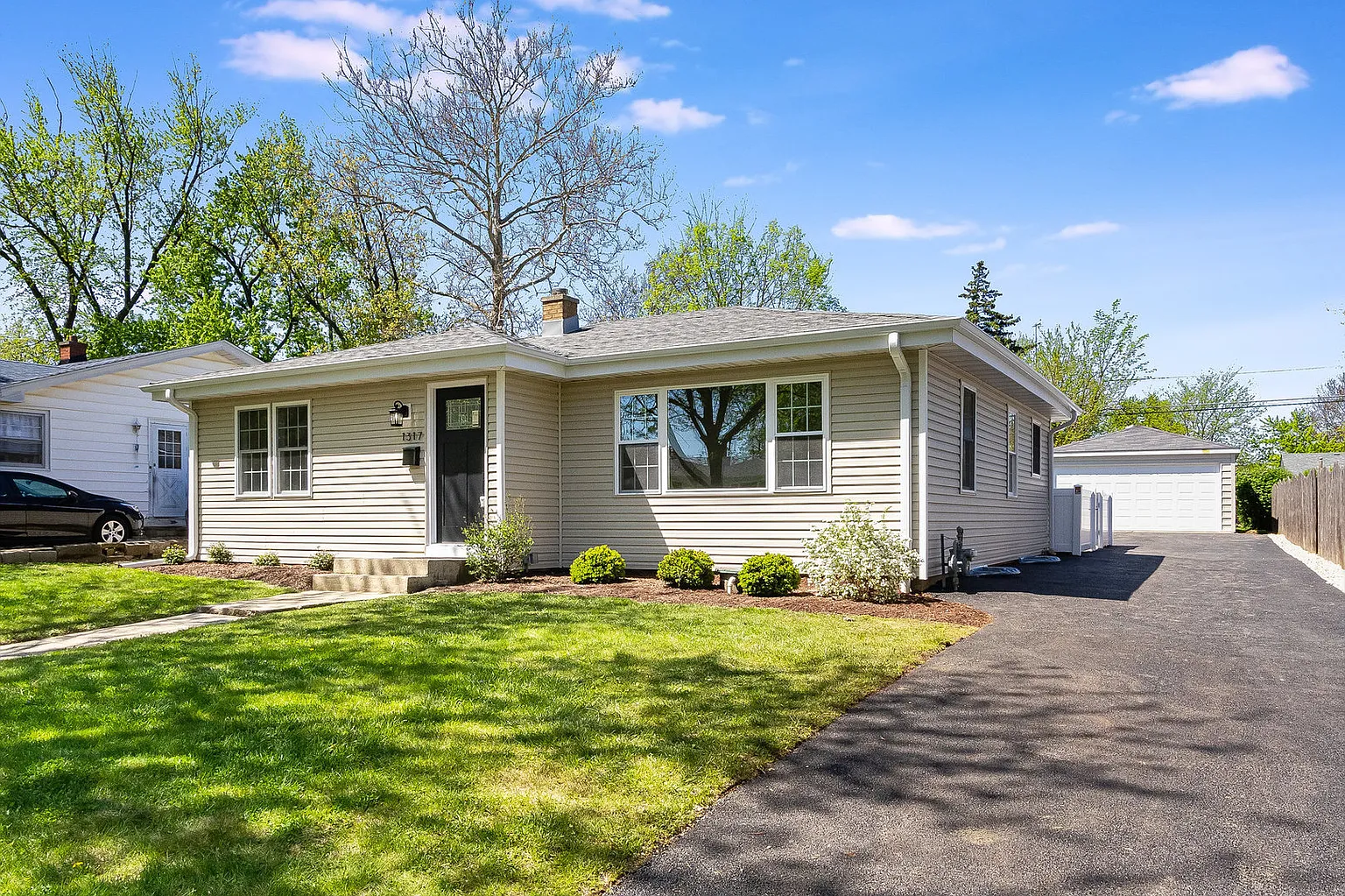 1317 Frederick St photo 1