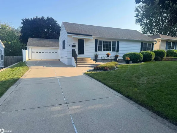 503 18th Pl, Carroll, IA 51401
